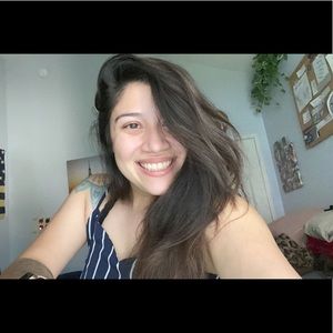 Meet your Posher, Alyssa